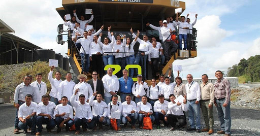 Culmina con éxito curso de operador de equipo pesado gracias a la alianza INADEH-Minera Panamá