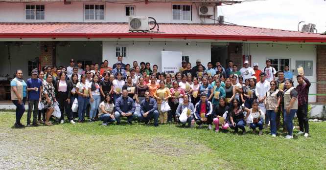 Cobre Panamá ofrece, de la mano de especialistas, capacitaciones a emprendedores para potenciar sus negocios.
