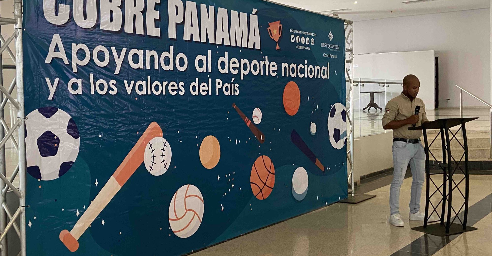 Cobre Panamá honra a los Correcaminos de Colón tras ganar el campeonato de béisbol mayor-3